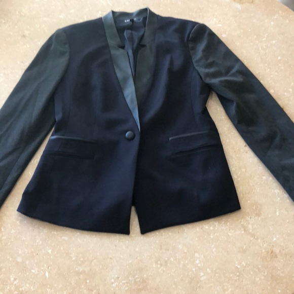 Stunning express blazer